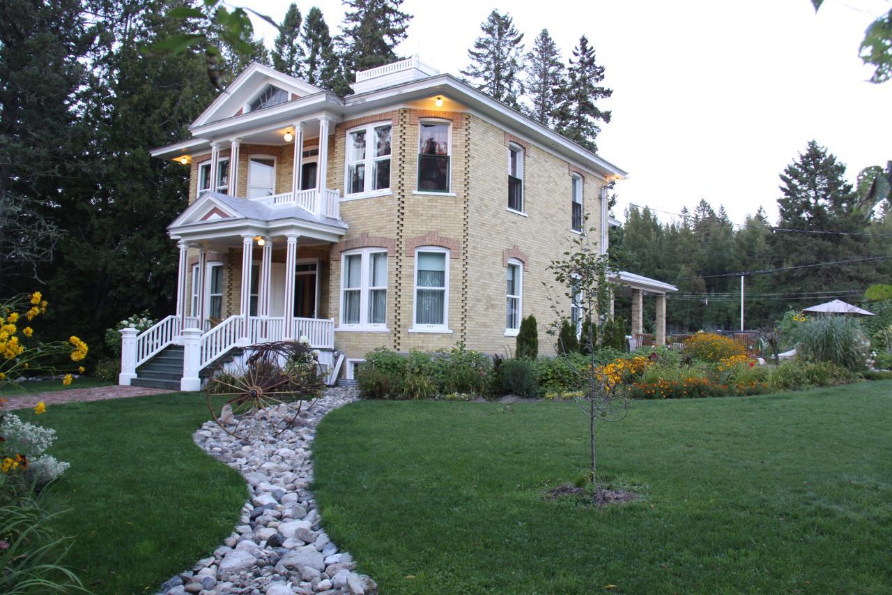 Auberge Taylor Manor Saint-Georges Exteriör bild
