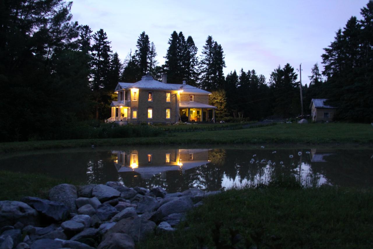 Auberge Taylor Manor Saint-Georges Exteriör bild